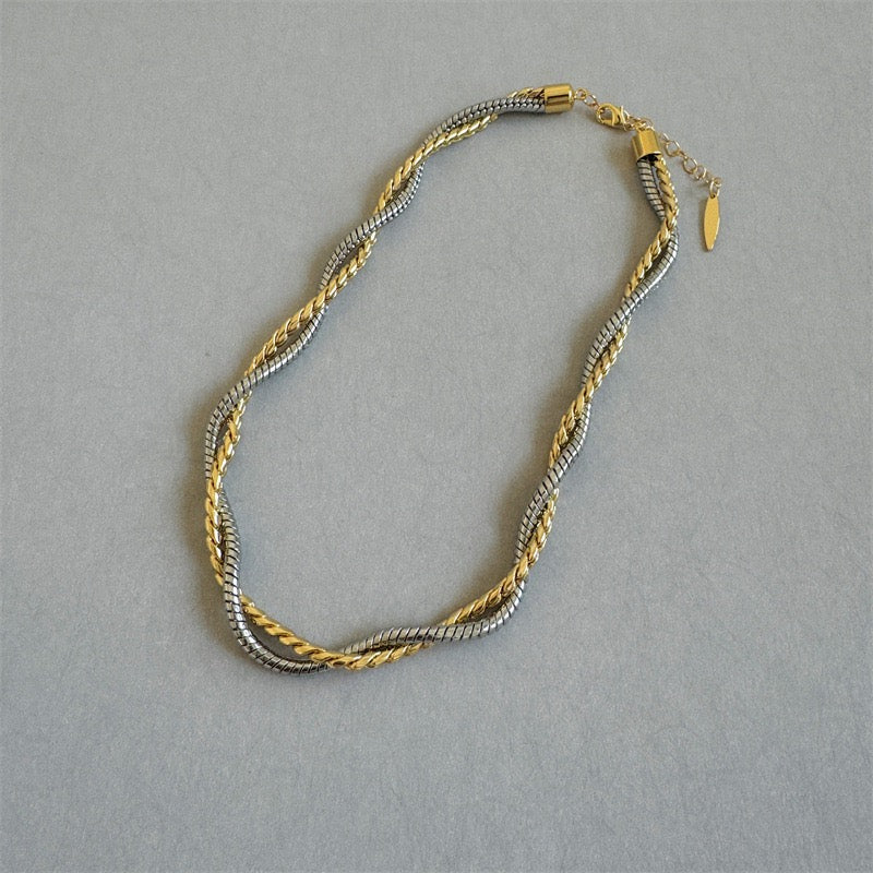 Entrelacé
